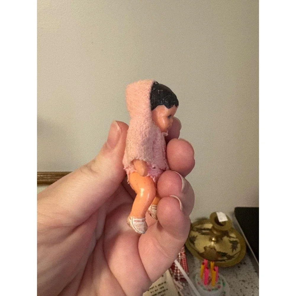 Vintage Mini Baby Doll Pink‎ Knit Hoodie Diaper Socks Toy Collectible
